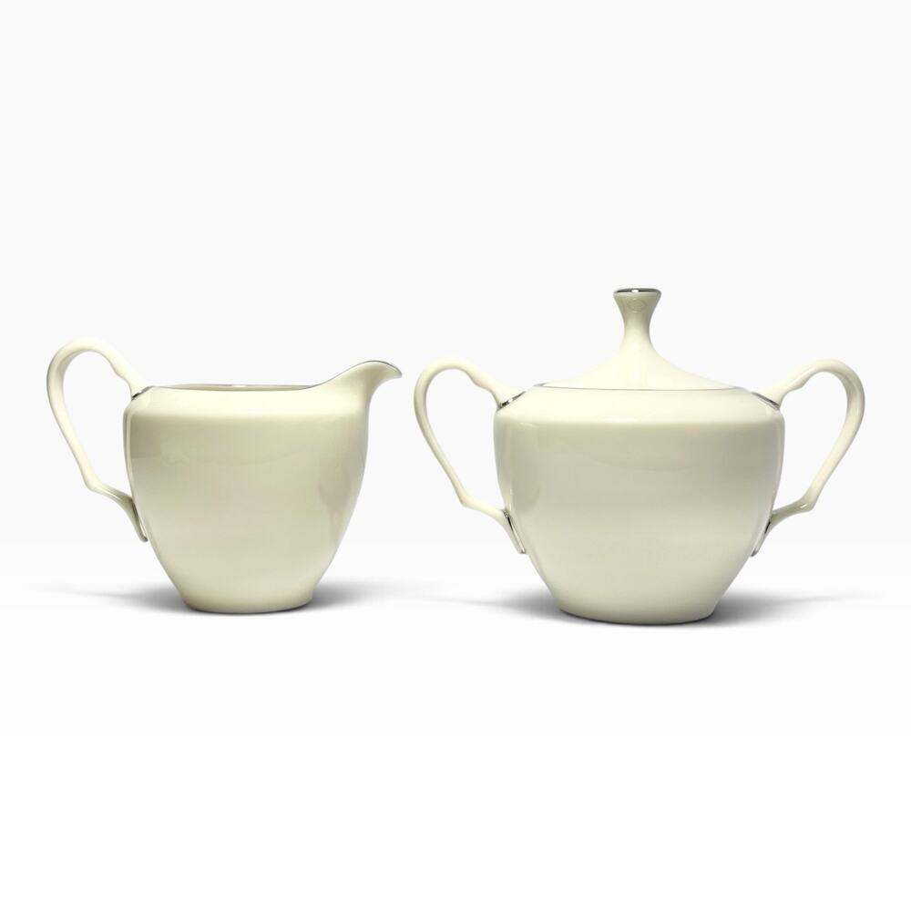 Lenox “Montclair” Bone China Creamer 3 1/2” 10oz & Sugar Bowl w/Lid 4 1/2” Set